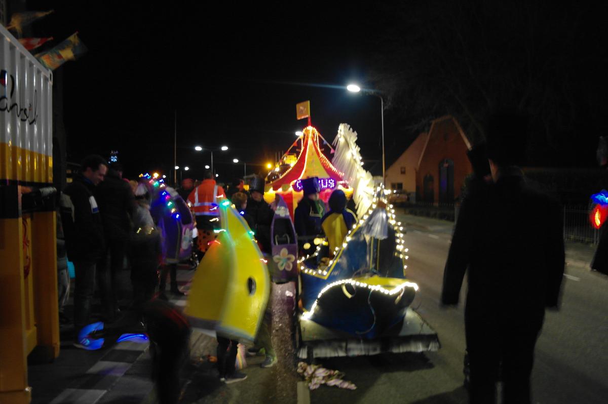 Lichtjesoptocht & Os Kee verbranden 13-02-2018 (8)